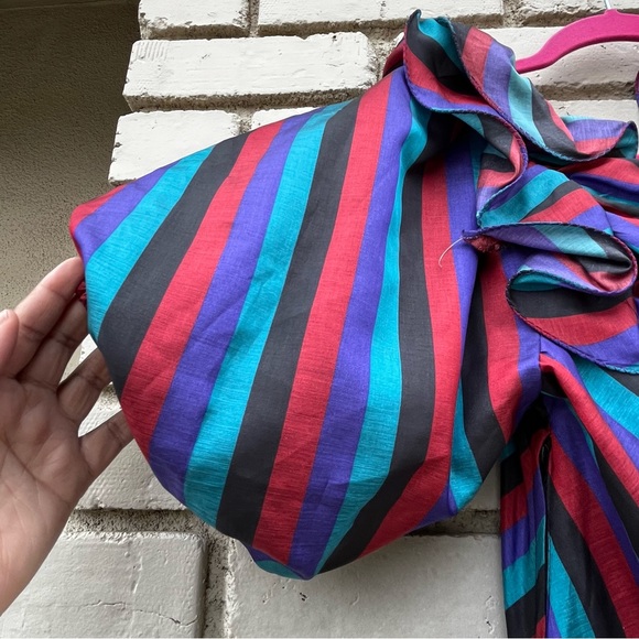 Vintage Lizzy & Johnny by Lucero Metallic Striped Ruffled Midi Dress - Size 8 - Picture 5 of 6